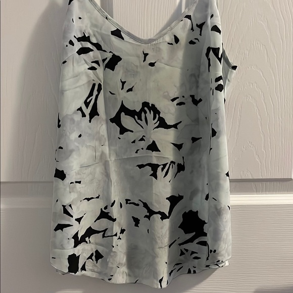 Wilfred Nostalgia 100% Silk Camisole Top size small - Picture 7 of 15